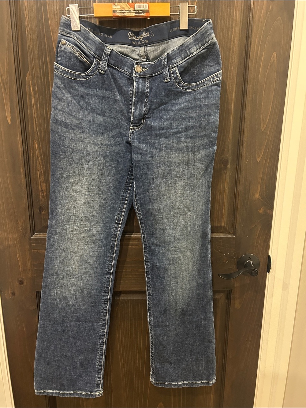 Wrangler Willow Women’s Straight-Leg Jeans in Blue Wash